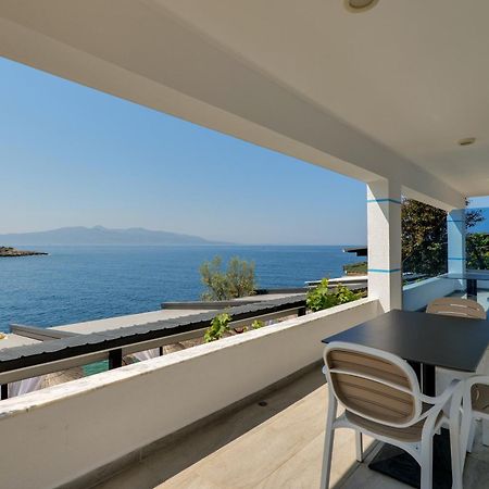 Fabeno Villa Sarande Bagian luar foto