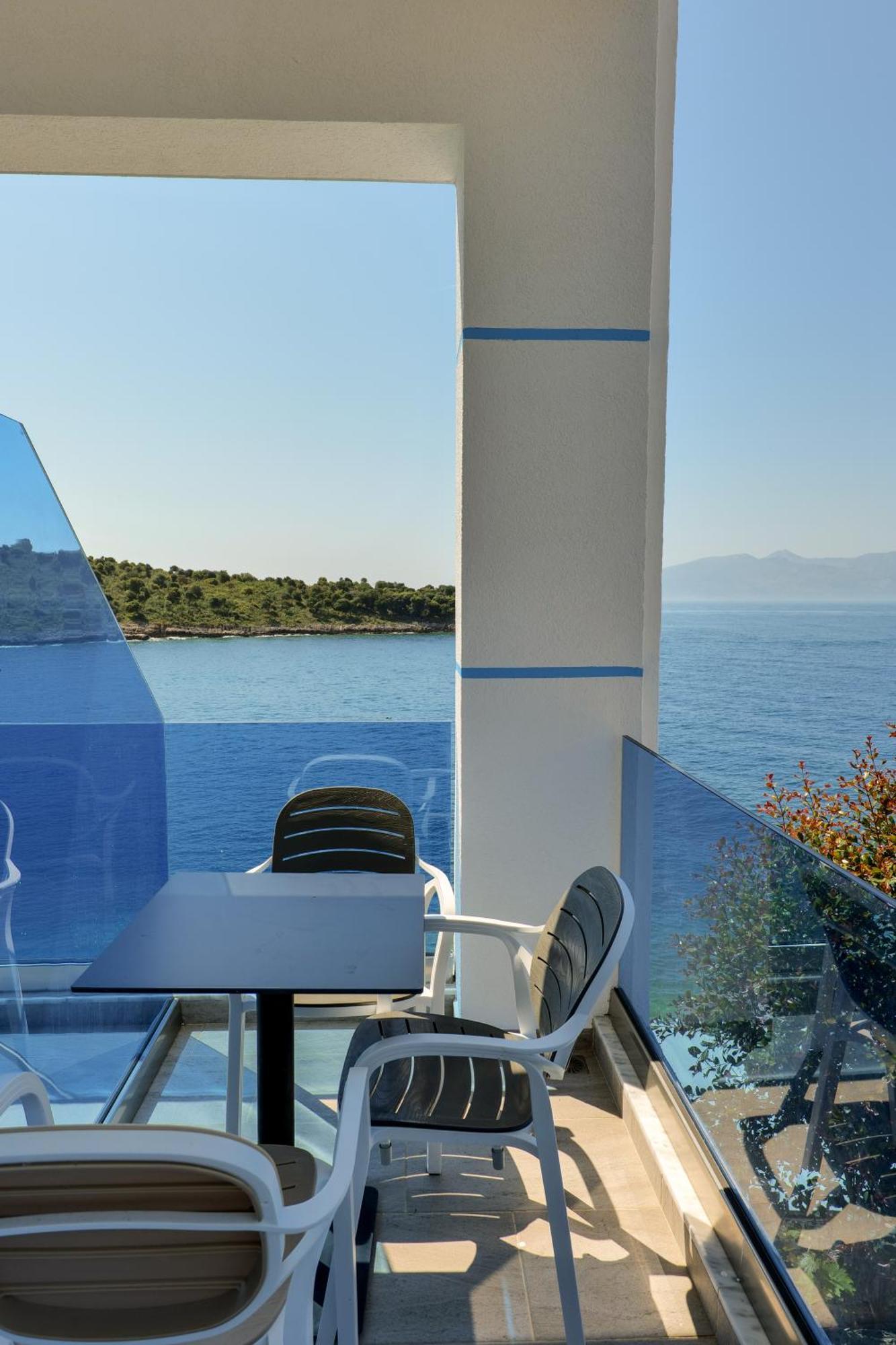 Fabeno Villa Sarande Bagian luar foto