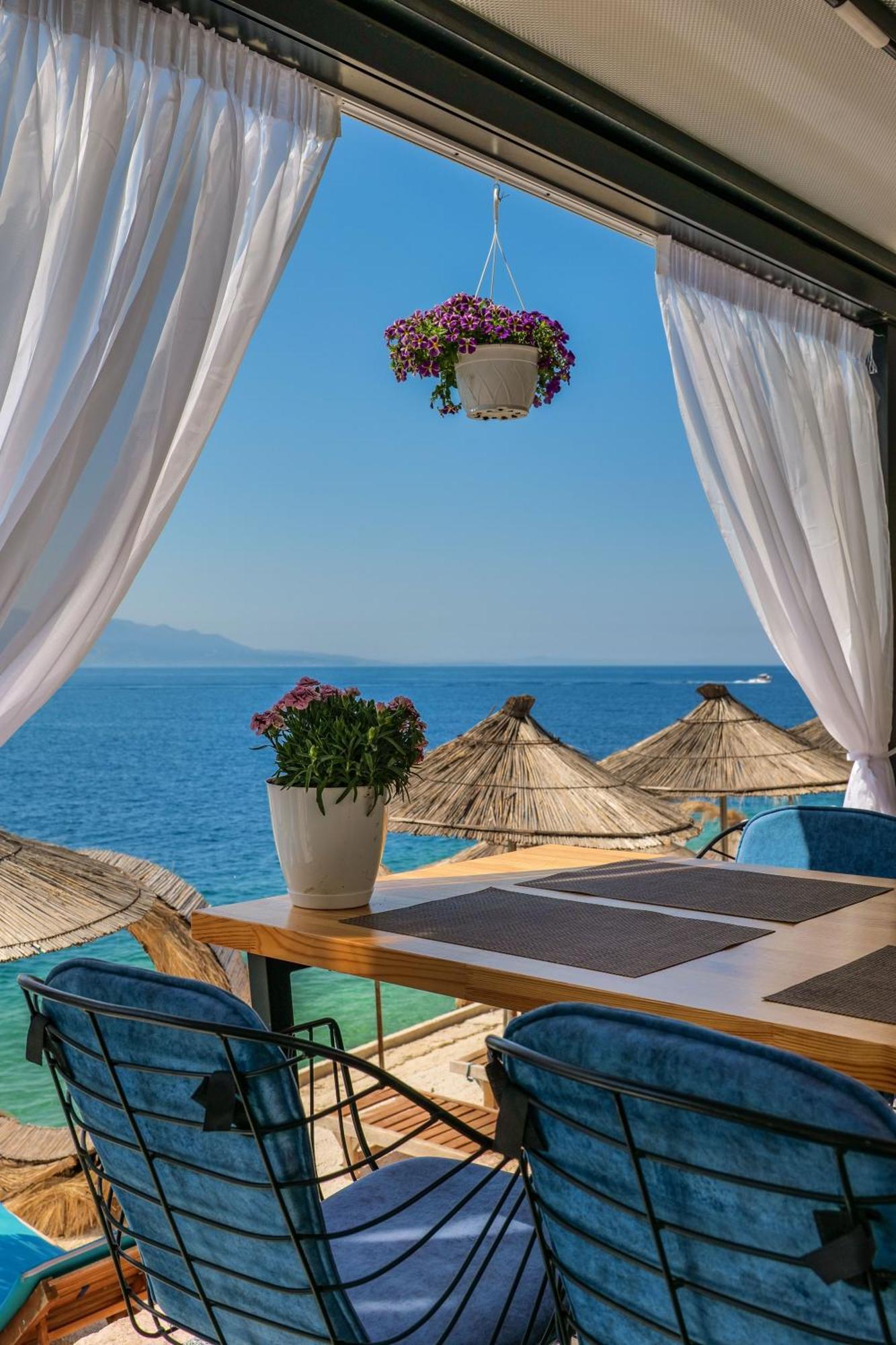 Fabeno Villa Sarande Bagian luar foto