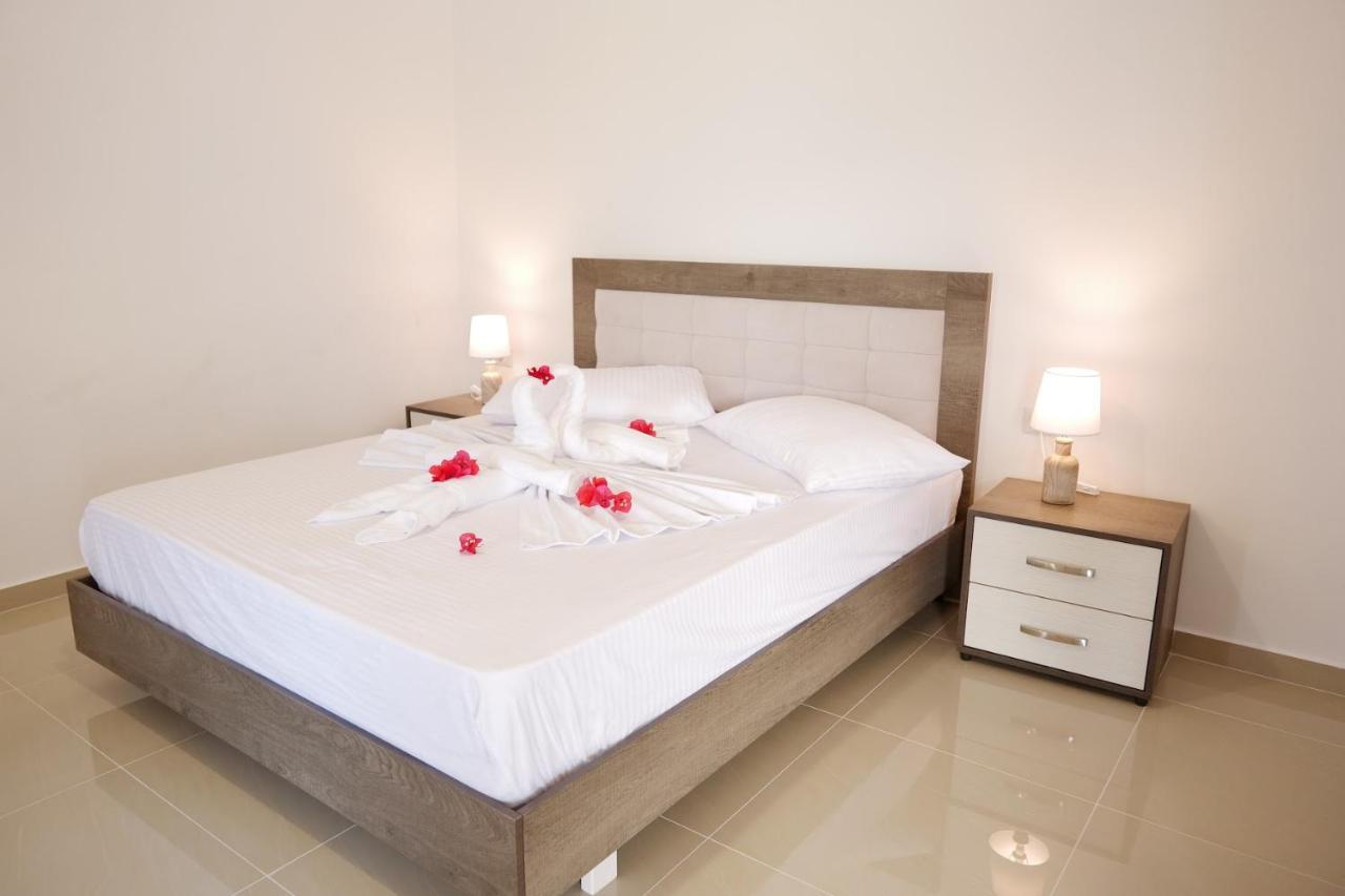 Fabeno Villa Sarande Bagian luar foto