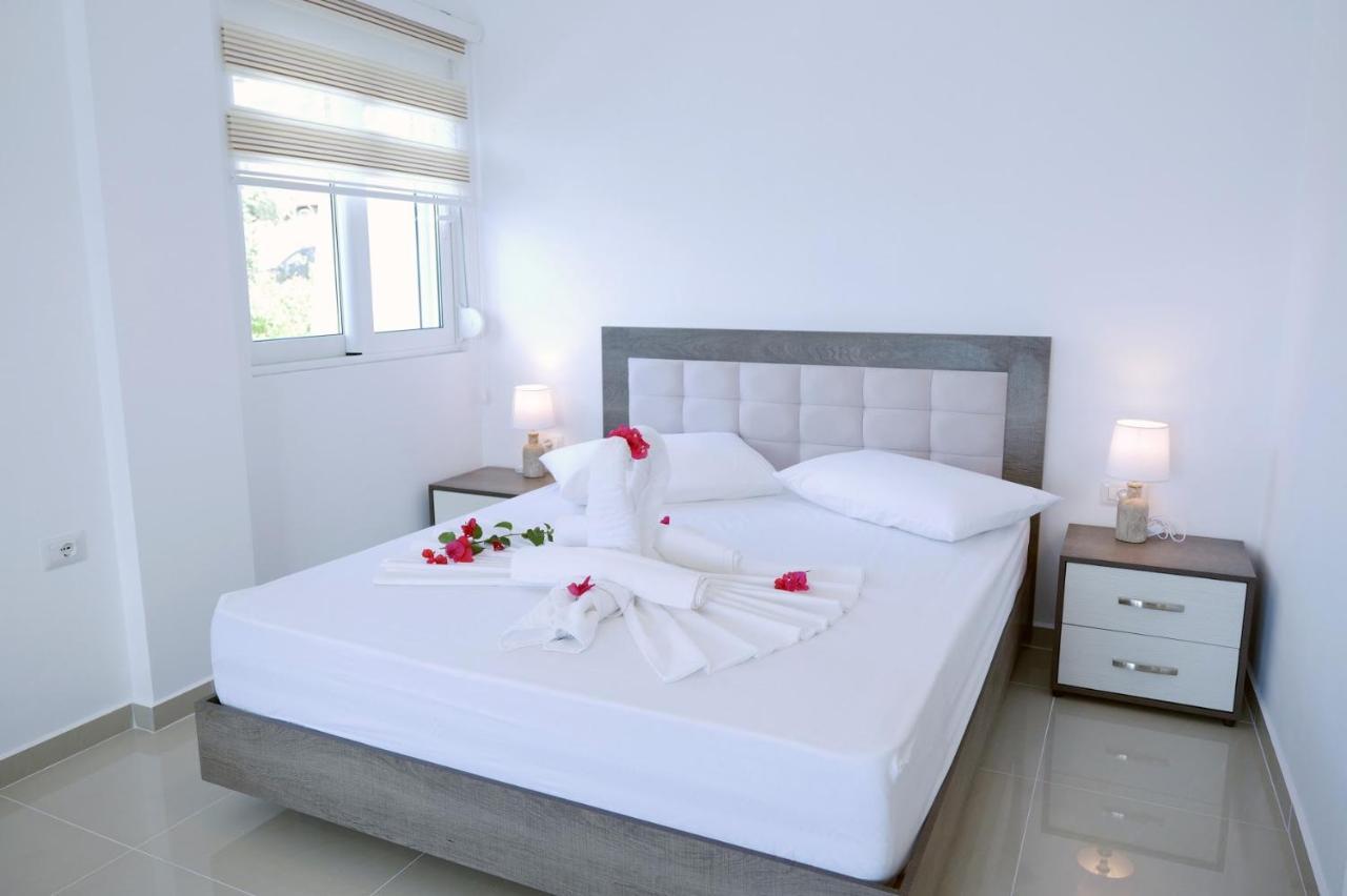 Fabeno Villa Sarande Bagian luar foto