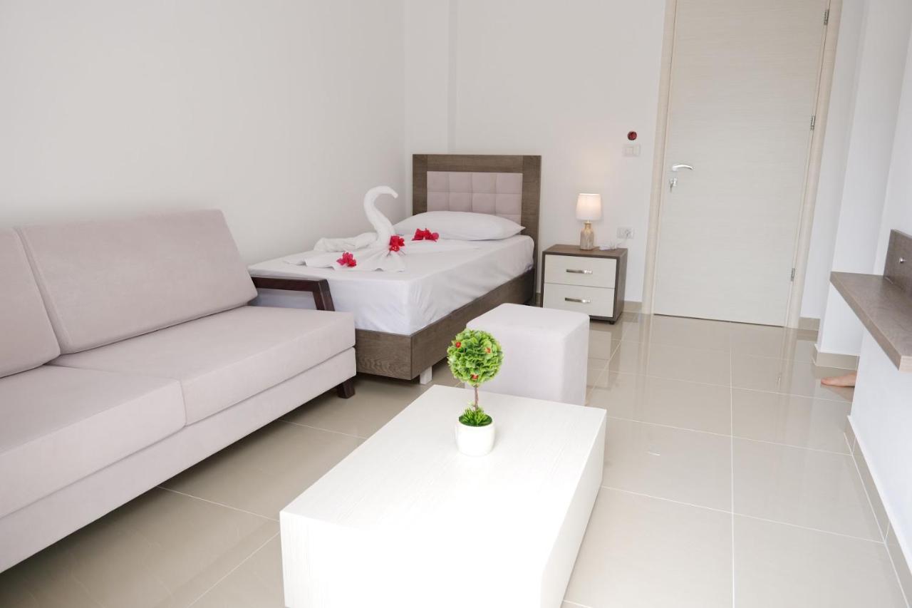 Fabeno Villa Sarande Bagian luar foto